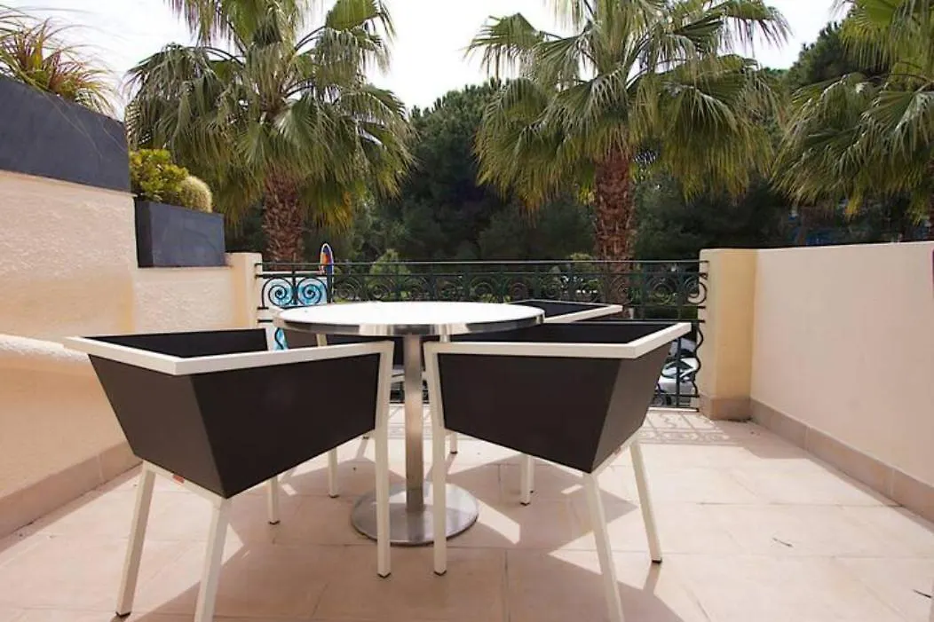 Appartement Sur La Pinede A Juan Les Pins Antibes France