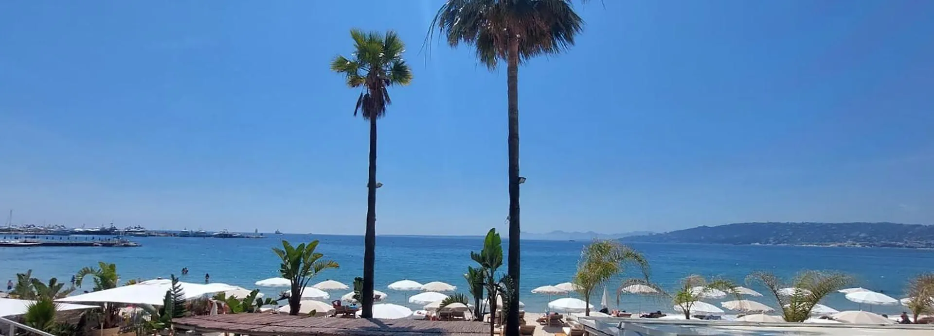 Appartement Sur La Pinede A Juan Les Pins 앙티브 아파트
